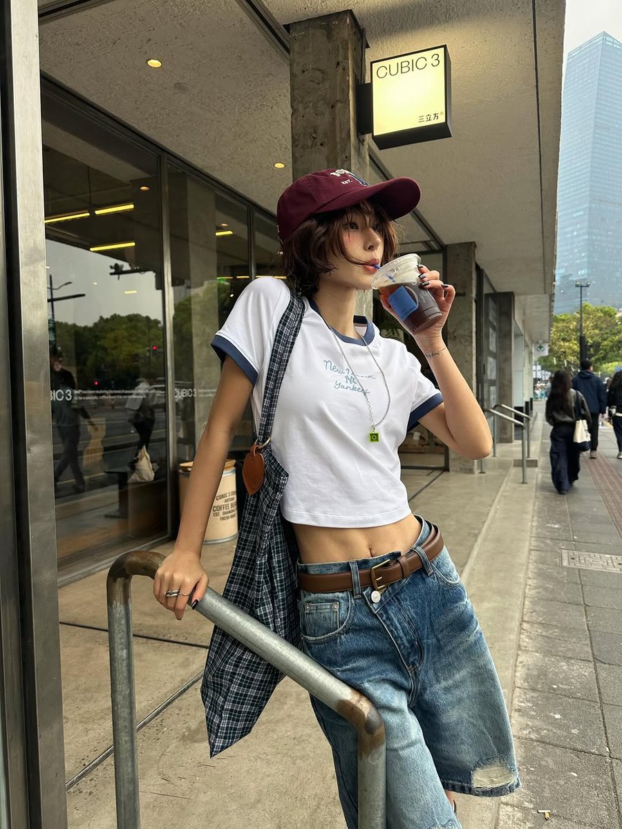 ハロへそ tweet media