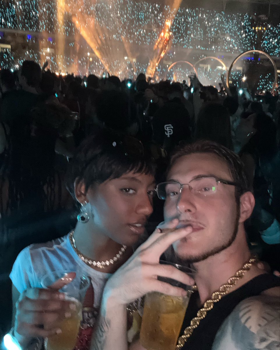 Poo Tae-Ri-Hee 🎈 tweet media