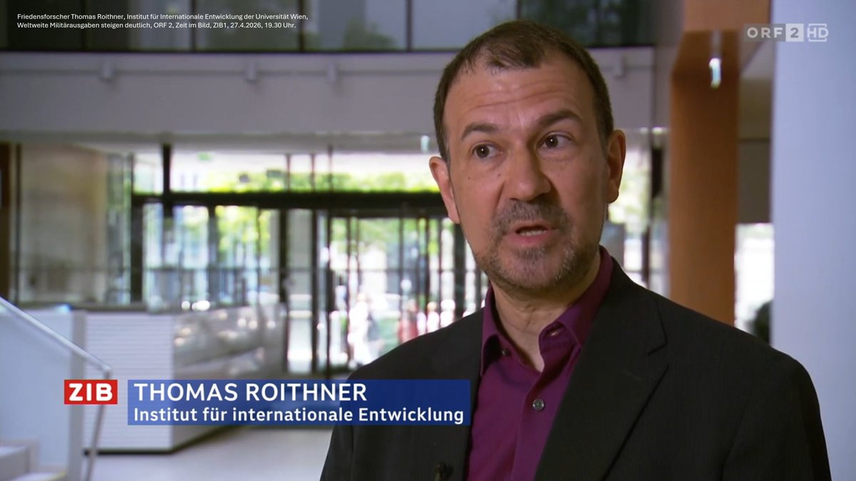 Thomas Roithner tweet media