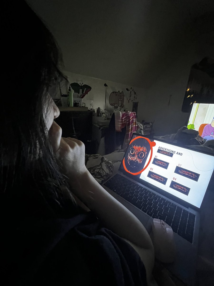 Hmmmmmmmmm……..it appears shes detecting it. Hmmmm. https://t.co/LXtPAA4yi8