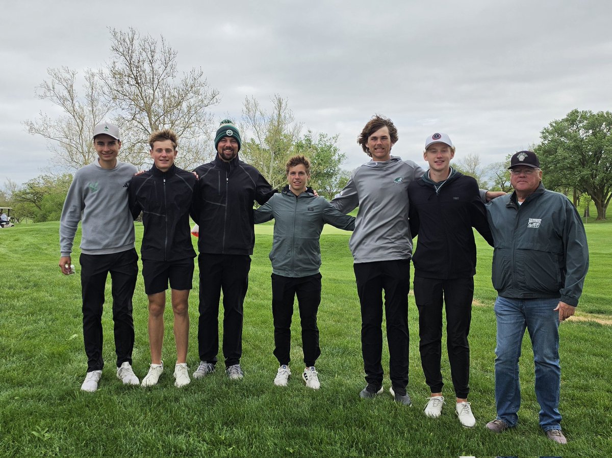 LincolnSWGolf's tweet photo. Couple medals and a 3rd place finish as a team at the Beatrice Invite. Good day on one of the top courses in the state.  Cap City on Thursday! https://t.co/Z7lzMBClNt
