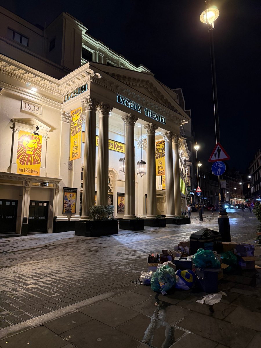 Becs 🍉 tweet media