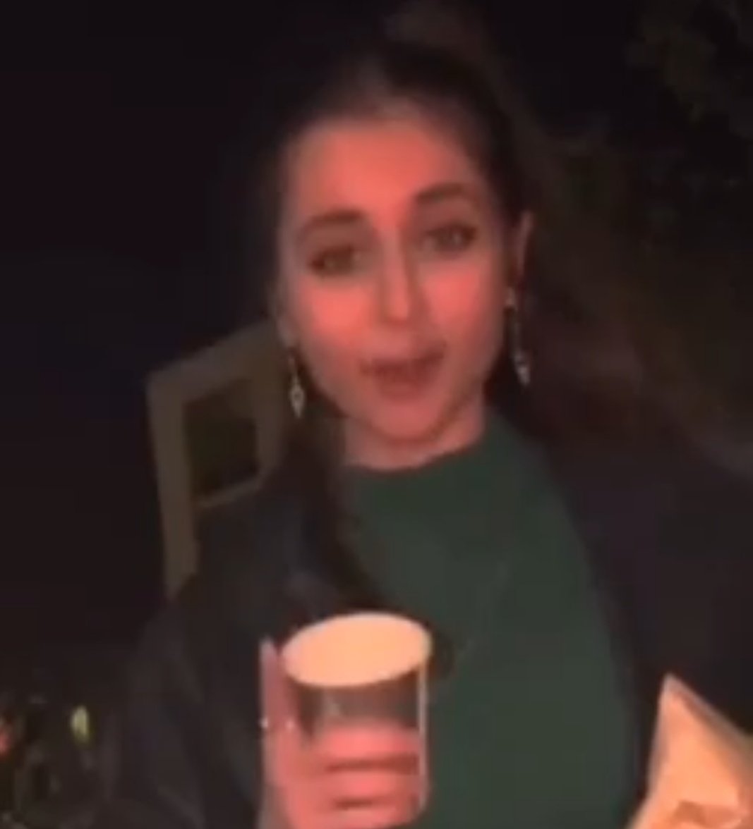 موژی tweet media