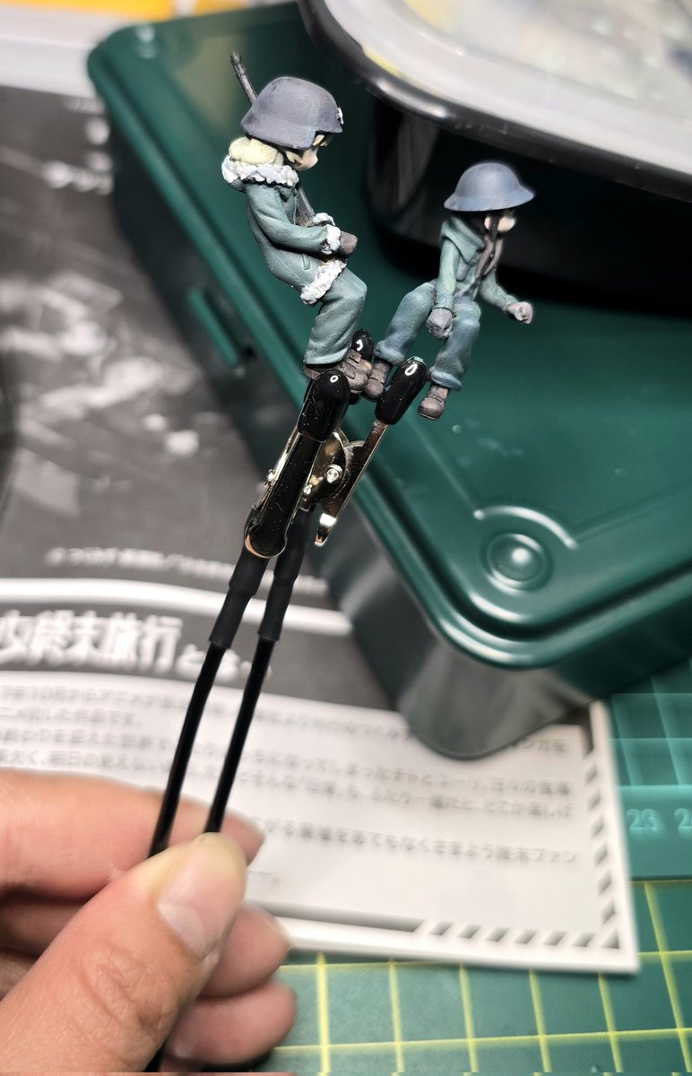 vtmayknot's tweet image. Loving the progress so far...!

I still have the kettenkrad to build, but these girls were ready and I've been feeling antsy to paint SOMETHING. (。^。^。)

#girlslasttour #modelkits #scalemodels #miniatures #platz