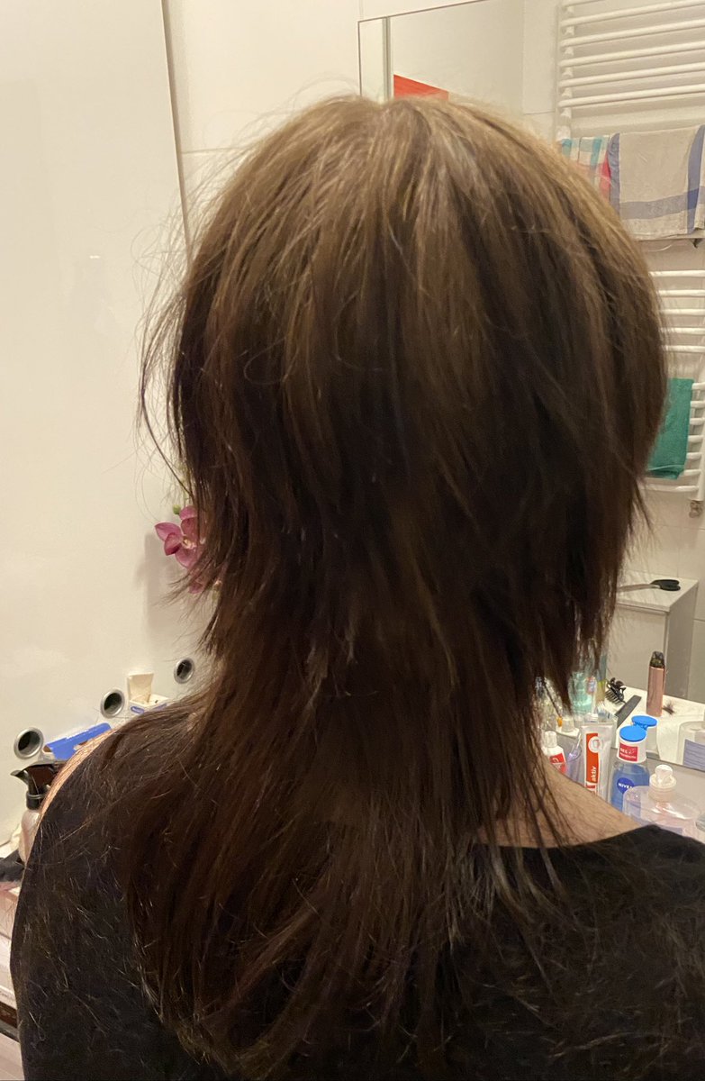 Hania🐝 tweet media