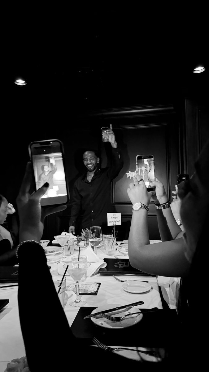 ogtrevon_'s tweet photo. thankful🥺🥂 https://t.co/5Gyne8sJlx