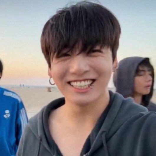 koogifs's tweet photo. the way his eyes crinkles when he smiles im so sad https://t.co/MtDHt7I64b