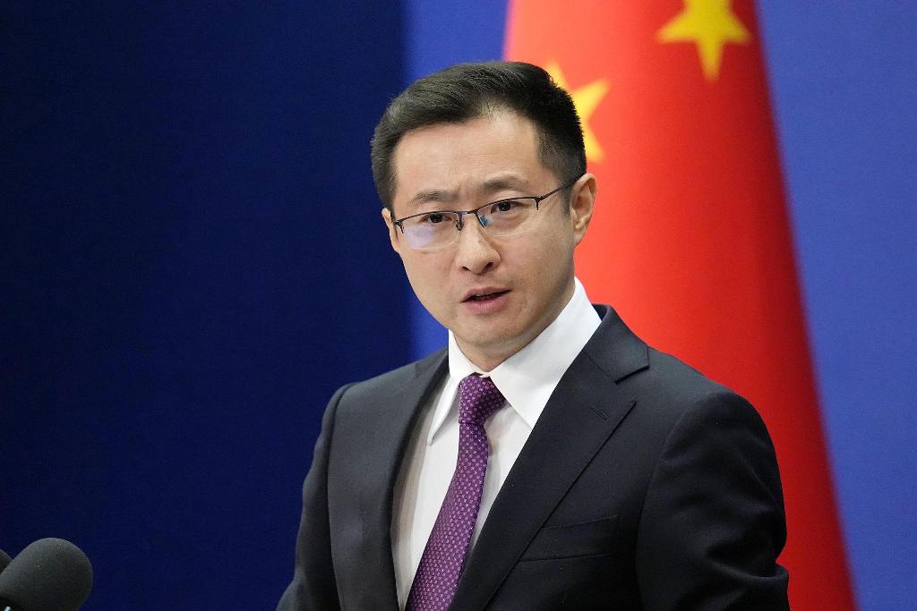 CITMAVCL's tweet image. Rechaza #China sanciones de EEUU a empresa de refinación contra una empresa privada de refinación del país asiático por supuestos vínculos con Irán.  En reiteradas ocasiones critican allí las acciones unilaterales que afectan el orden económico y comercial internacional.
