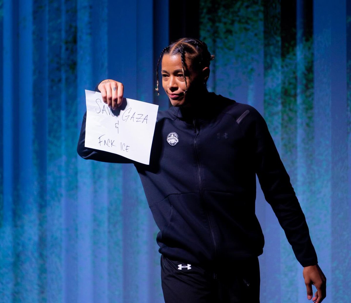 Antifa_Ultras tweet media