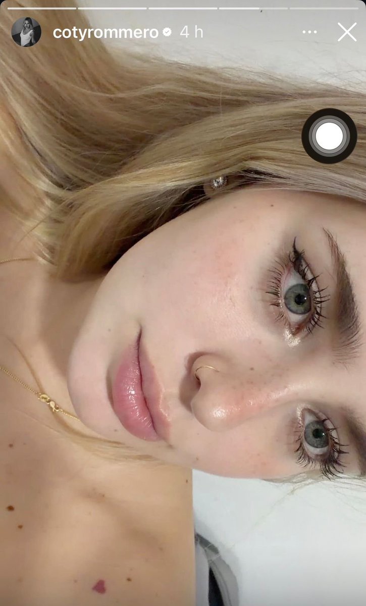 farandulArgOK's tweet photo. 💦😳 “TE LLENO LA CARA DE PENDEJOS CRUDOS”

El FUERTÍSIMO comentario que recibió Coty Romero en sus historias de Instagram por una foto. https://t.co/iW7o7t3ADT