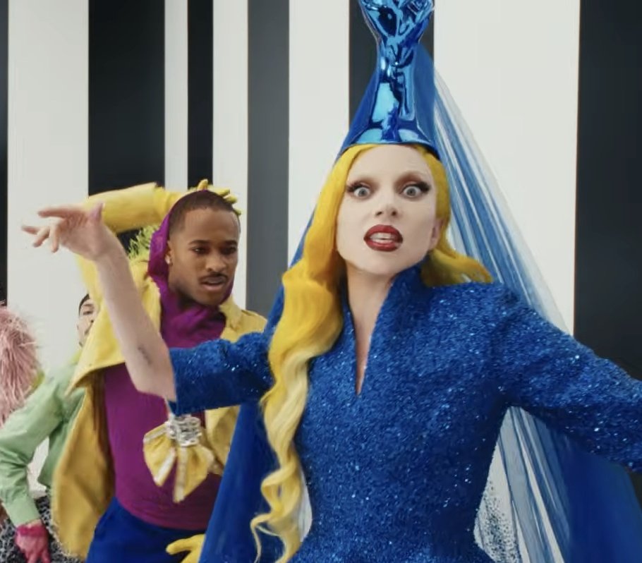 wmarius_'s tweet image. Pensé por un momento que era Richy 💀 #RUNWAY