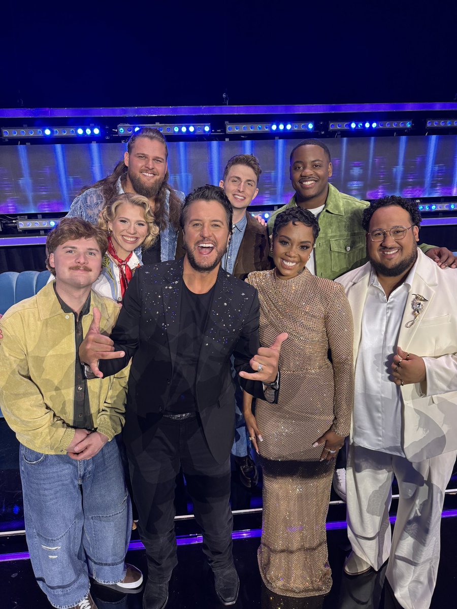 lukebryan's tweet image. Excited to hear the #idol Top 7 sing some #TaylorSwift. What songs are y'all hoping to hear?