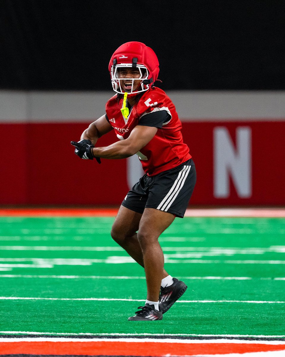 South Dakota Football tweet media