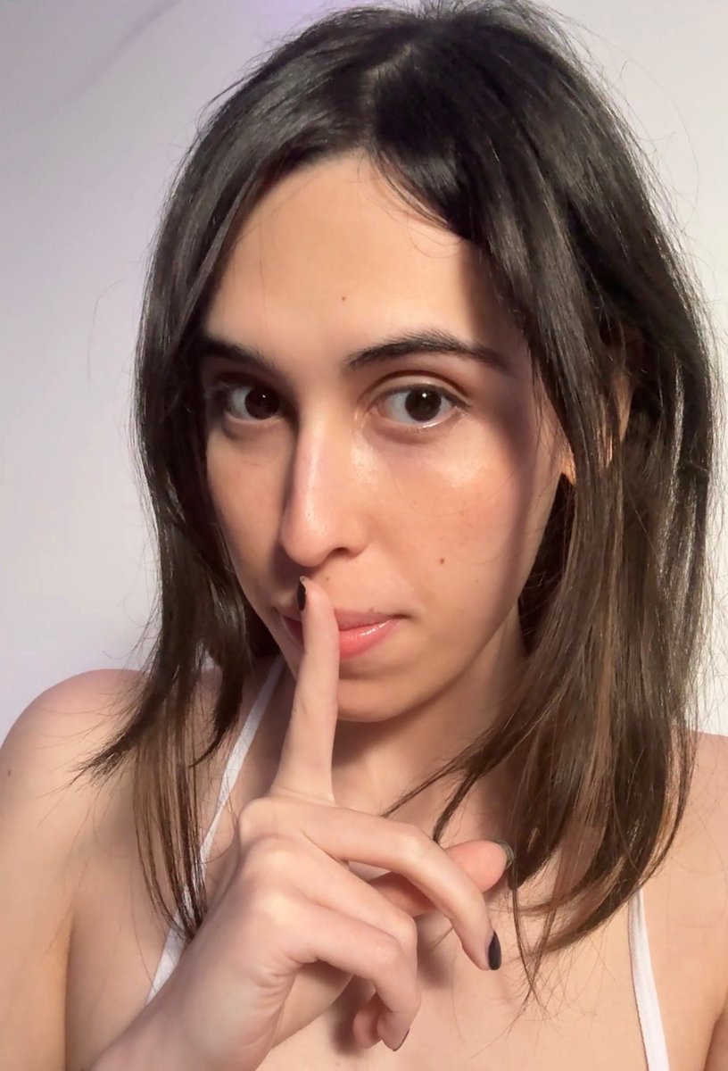 Ashlee VR (Secret account) tweet media