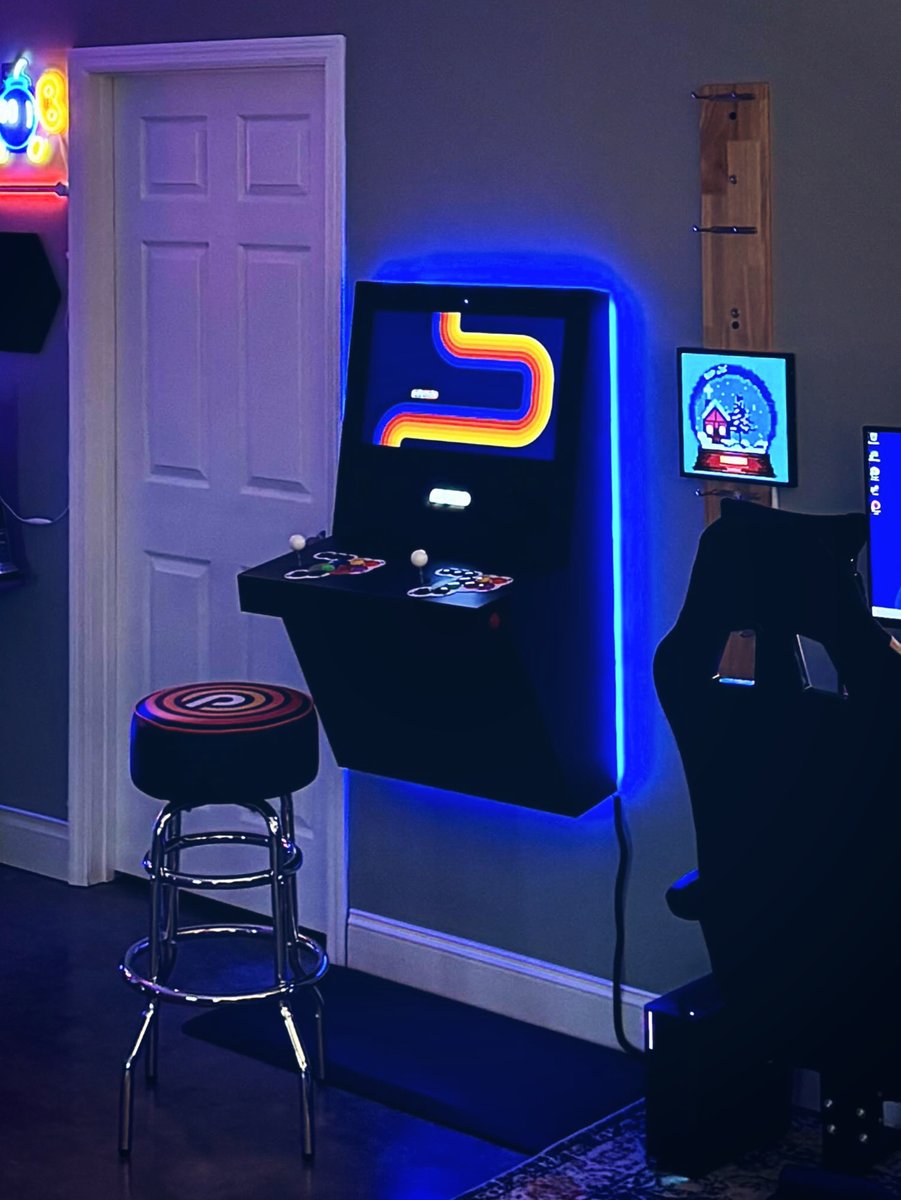 thepolycade's tweet image. What a gorgeous setup! 🤩

Another incredible setup shared by one of our community members!

#arcade
#arcadegames
#retrogaming
#polycade