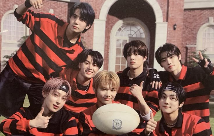 luci⁷୨ৎ tweet media