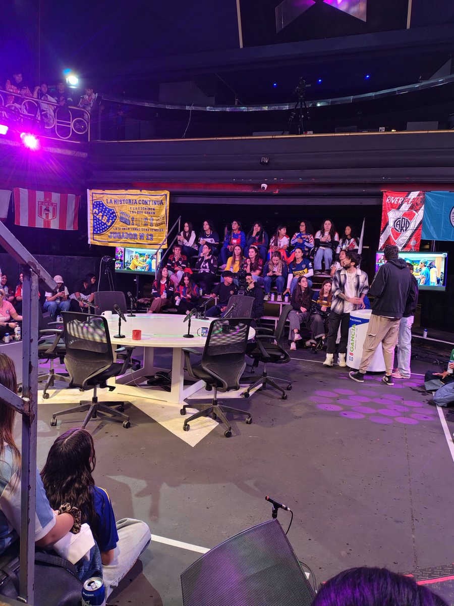 lexi kᔰ tweet media