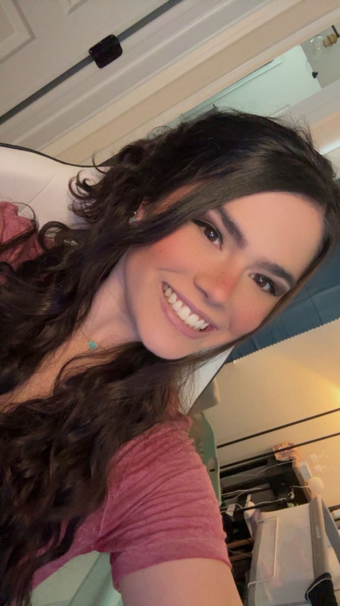 Liveee Twitch.tv/maddymaeson