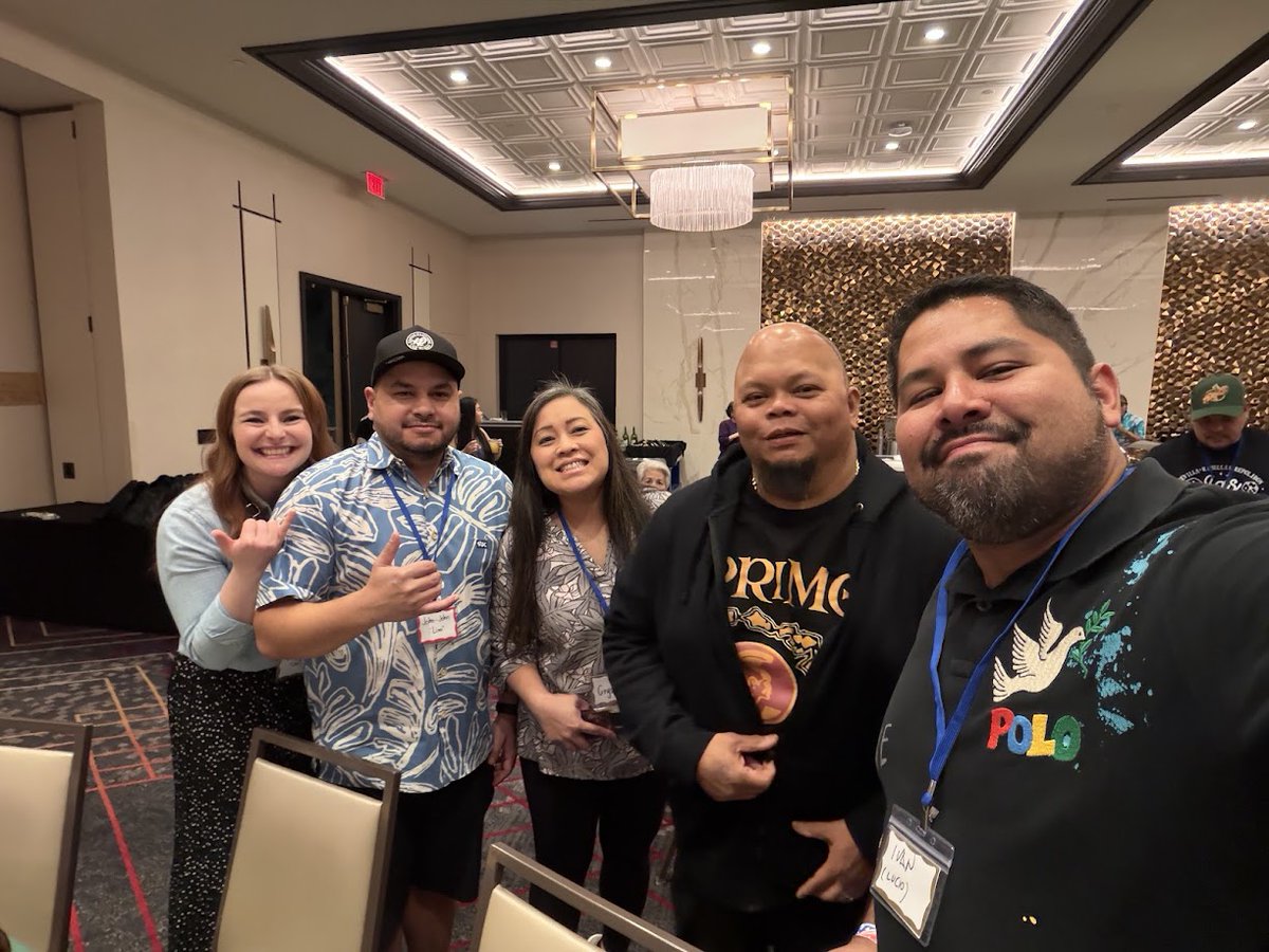 IvDogg's tweet image. Interesting seeing the really in depth family tree and history of the family's migration from the #Philippines to the #Hawaiian islands in the early 1900s as the economy moved to plantation industry #3RRRFamilyReunion #Filipino #CaliforniaHotelAndCasino #LasVegas #Vegas #Nevada