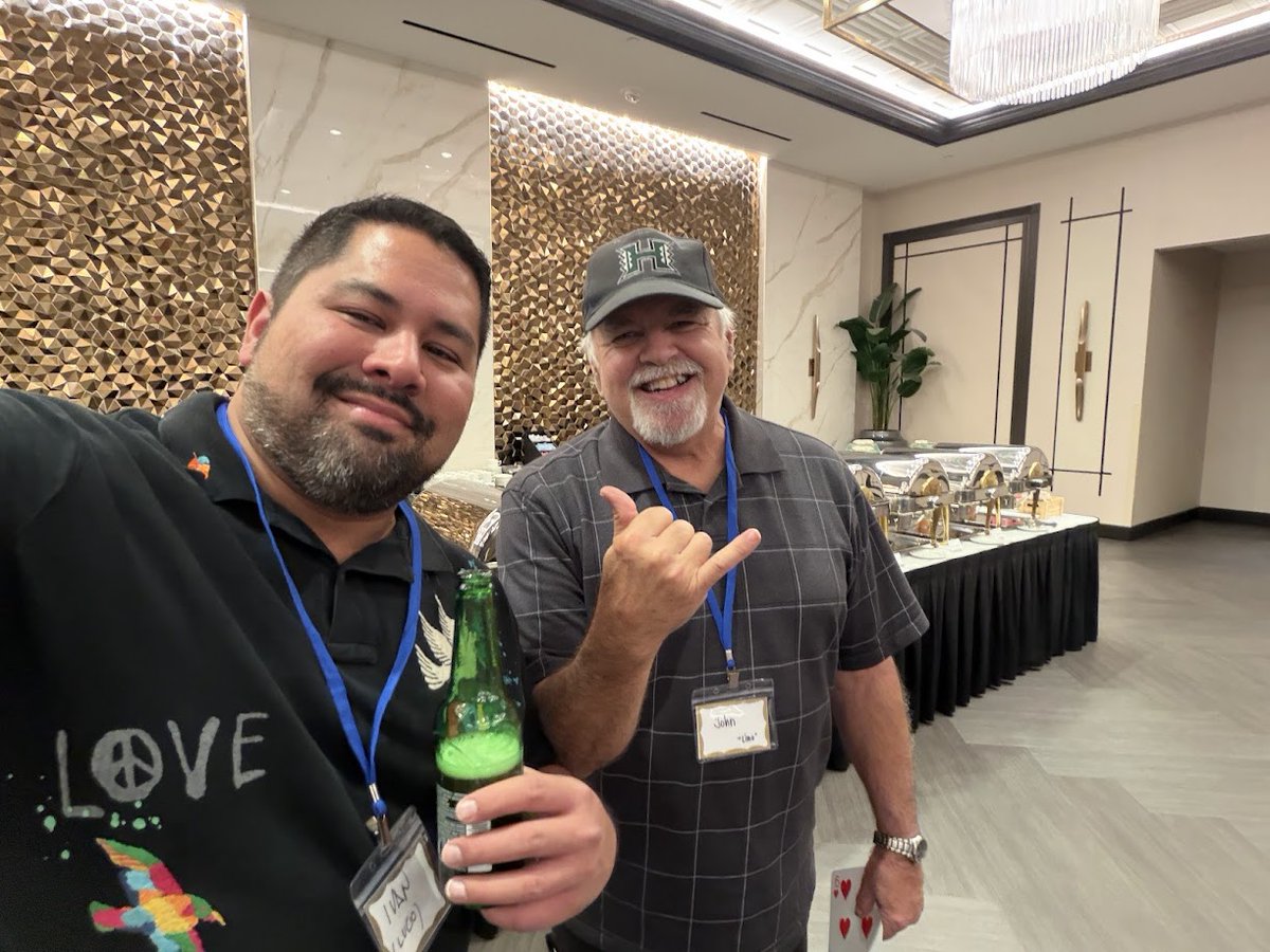 IvDogg's tweet image. Interesting seeing the really in depth family tree and history of the family's migration from the #Philippines to the #Hawaiian islands in the early 1900s as the economy moved to plantation industry #3RRRFamilyReunion #Filipino #CaliforniaHotelAndCasino #LasVegas #Vegas #Nevada