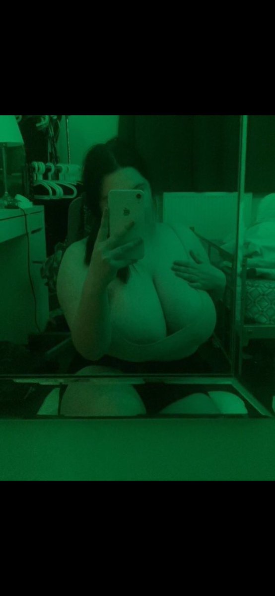 princess casey 💋 tweet media