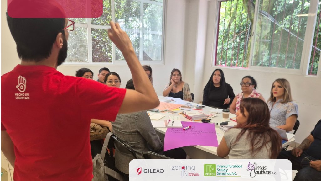 insade_ac's tweet photo. La respuesta al VIH tiene que ser integral.

🎓 Hace unos días concluimos la formación de promotorxs pares para implementa un proyecto de prevención combinada en poblaciones clave privadas de la libertad que incluye:
• Pruebas rápidas con consejería en 3 reclusorios.
• Acceso y vinculación a servicios de salud.
• Acompañamiento comunitario y capacitación a personal de salud.

📍 Ciudad de México, Estado de México y Veracruz.

🙏 En alianza con INSADE y @AlmasCautivas, con apoyo de @GileadSciences.

#VIH #ReinsercionSocial #SaludComunitaria #Gilead