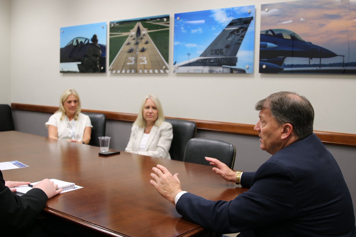 Senator Mike Rounds tweet media