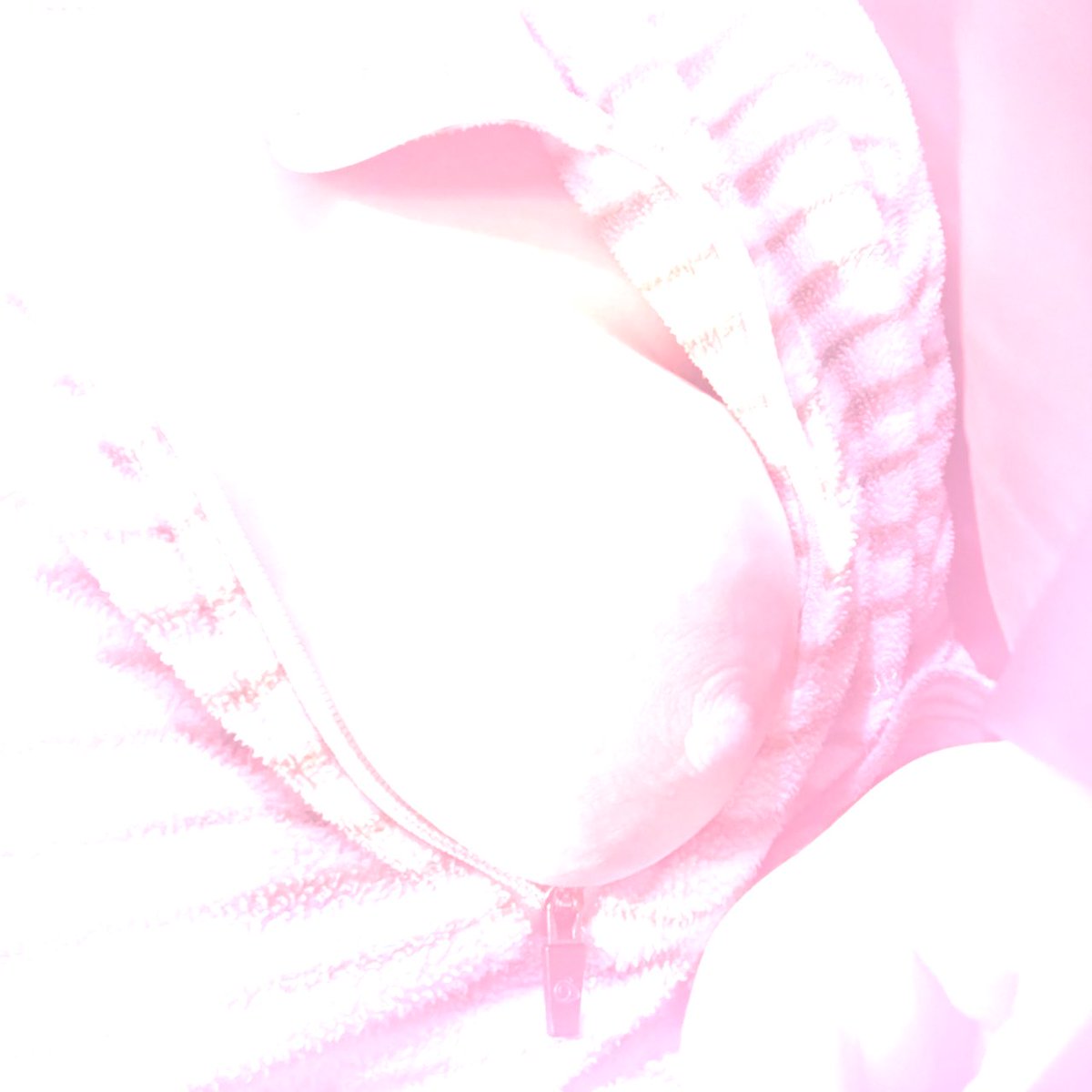 lovesickfreya's tweet photo. Hey, can anyone see this?
I saw that I've been suspended and was planning to create a new account for #nsfwtwt ˃̣̣̣̣̣̣︿˂̣̣̣̣̣̣
But now it doesn't seem like I'm suspended, can anyone see this? https://t.co/gGxqSngS9f