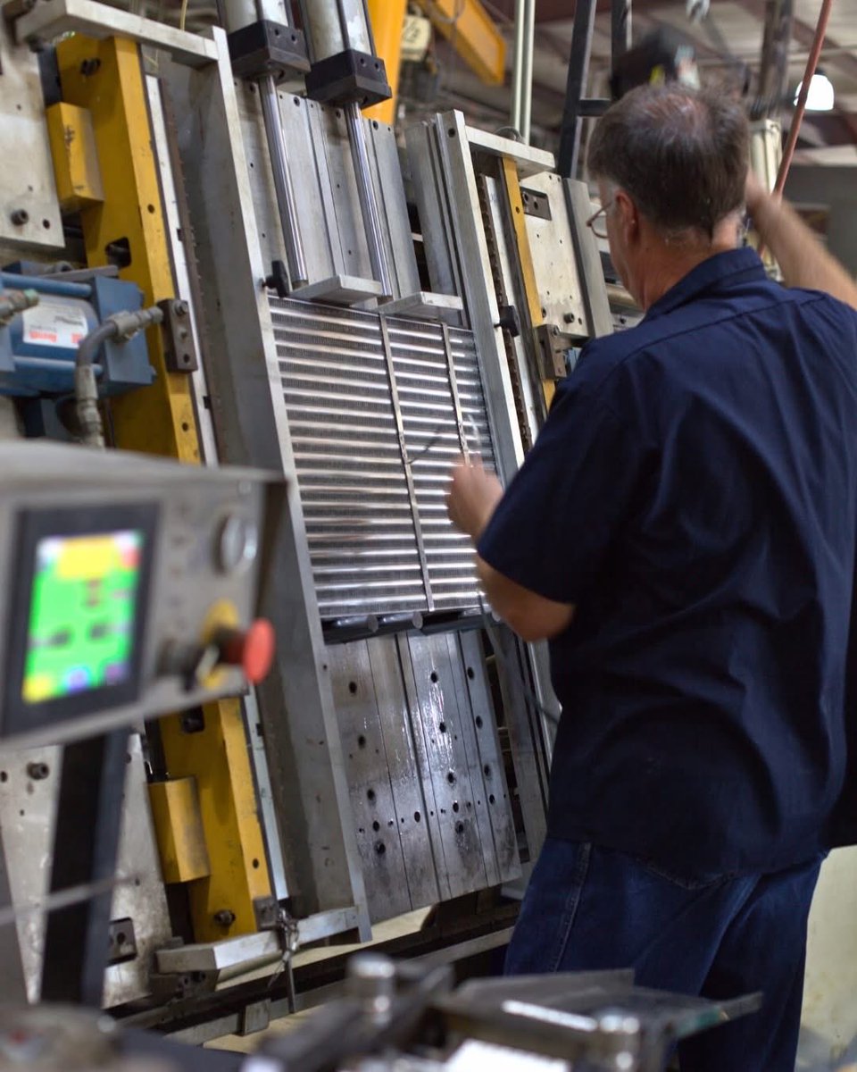 USRadiator's tweet photo. Core assembly in progress 🦾 

Every tube and fin is carefully stacked for maximum performance and durability. Proudly made in the USA &amp; built to last!

Shop All Heat Exchangers → https://t.co/BxWktekzr6
Build A Custom → https://t.co/C6JH8JjJ4v https://t.co/Du6Gr1O0Dt