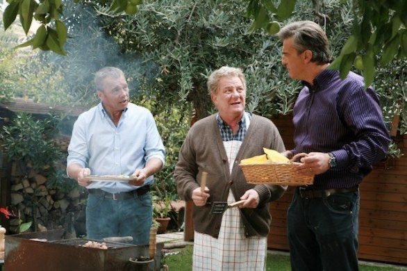 walkeesley's tweet photo. “Perlomeno possiamo ricominciare a fare i barbecue.. a zio gli piacevano tanto.”

che dolore questo addio.. ciao Cé, ciao Antonello.❤️‍🩹 #ICesaroni https://t.co/PK2j3GY1g3