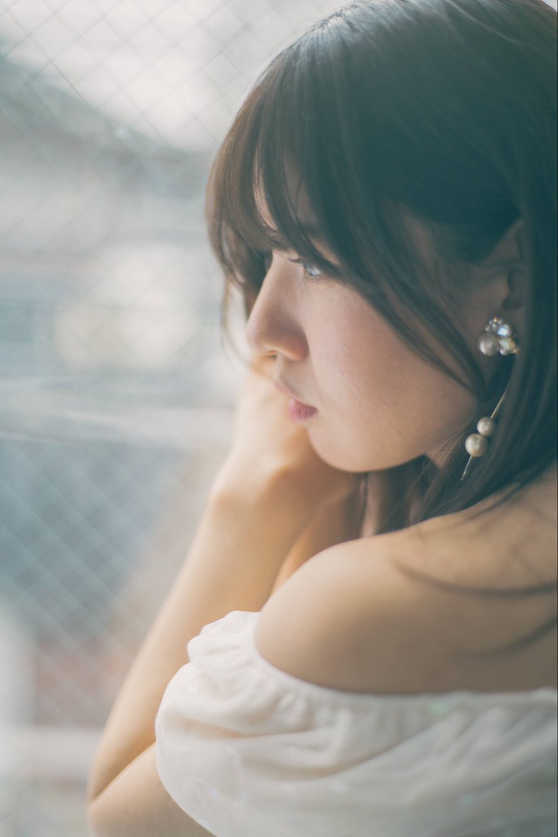 pic_osamu314159's tweet image. 初めてmirukiさんを撮影しました。

しばらくの間、mirukiさんをお楽しみください。

いいの撮れた気がする〜。

レンズ：Carl Zeiss Planar 50mm F1.4 T*MMJ

@miruki_2828
#sony #sonyalpha
#Photograph
#portrait
#オールドレンズ
#CarlZeiss
#ポートレート