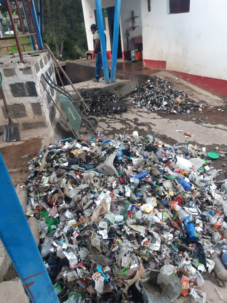 regionmasgt's tweet image. #MásNoticias | La Dirección Técnica de la Empresa Eléctrica Municipal de Quetzaltenango (EEMQ)  a través del personal de Generación, desarrolla trabajos de limpieza en la hidroeléctrica Zunil I.