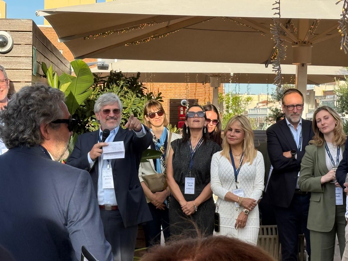 iamericas's tweet photo. 🎆 The 7th annual #MadridEnergyConference kicked off tonight at our annual rooftop opening reception!  A perfect setting to launch what promises to be our most dynamic edition yet.

Thank you to @Holland_Knight for once again sponsoring our reception! https://t.co/Ncvp44BEPn
