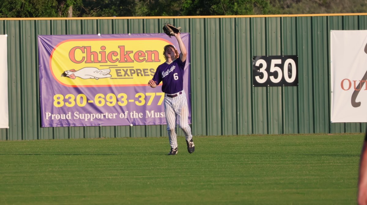fierrojennifer's tweet image. .@marblefallsisd @MFHS_Sports @MFTXbaseball earns Jarrell sweep!! 

tinyurl.com/2j83w488

#GoGetEmMustangs #GoldStandard #NoDoubt #Mustangs #LadyMustangs #TheBroadPodcaster #TexasChalkTalk #marblefallstx #burnetcountytx #highlandlakestx #hillcountrysports #highlandlakessports