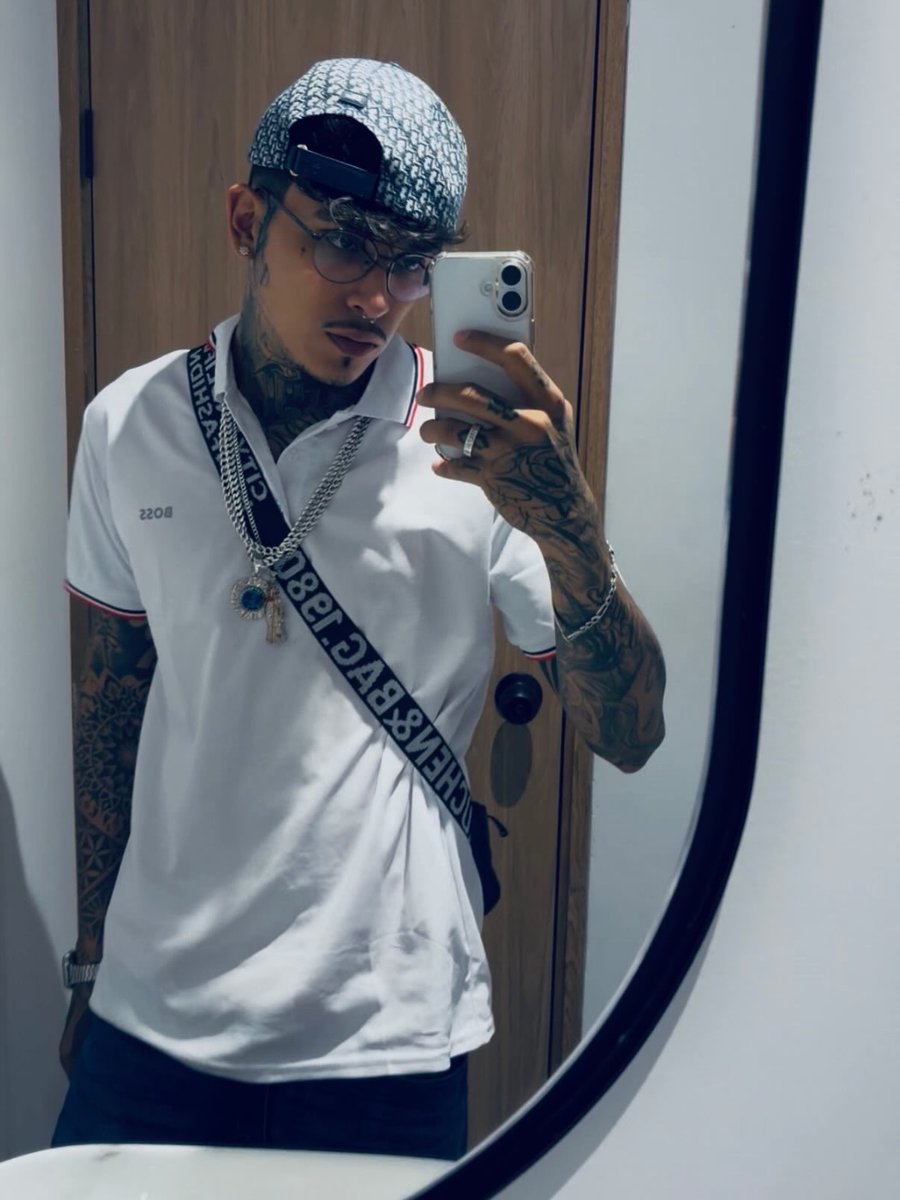 Elzokraa's tweet photo. Lo que Folla este chakalito 🔥🤤

https://t.co/j2RMvmNsac https://t.co/EwavUXPPDl