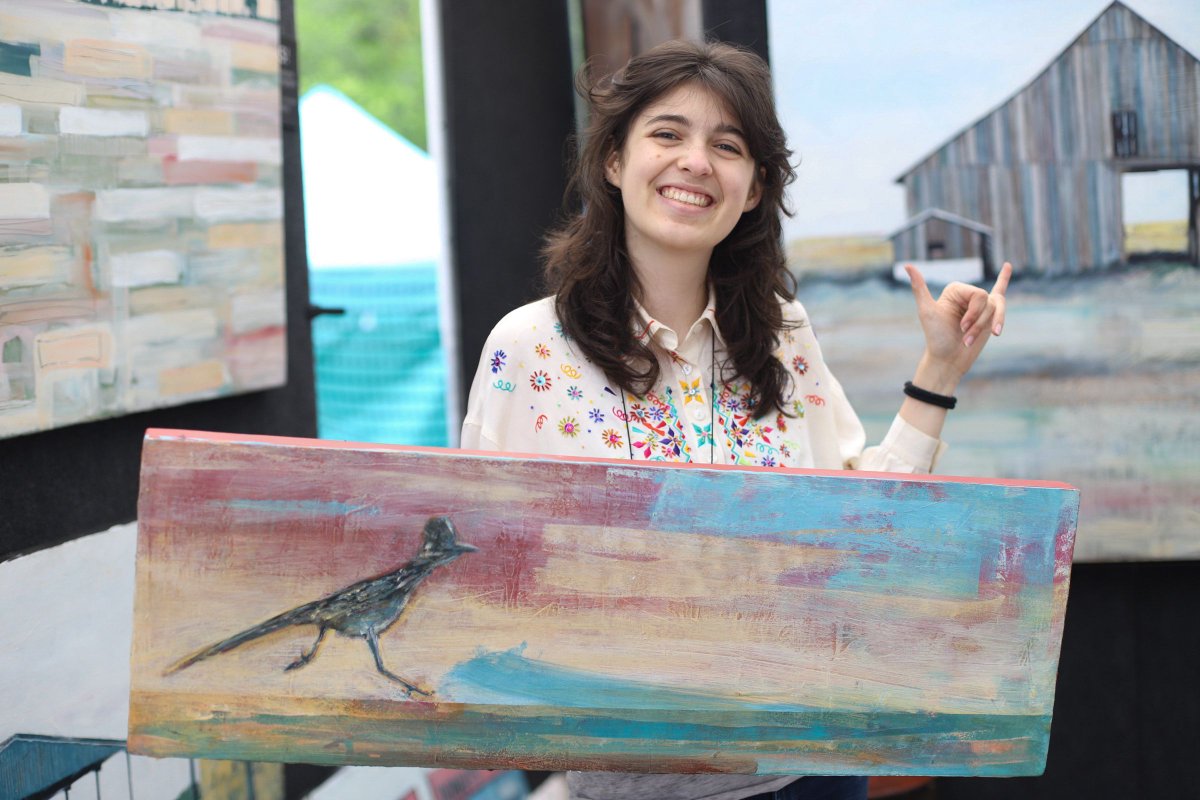 UTSACOLFA's tweet photo. Arwen Addison spent her time at UT San Antonio exploring everything from printmaking to blacksmithing to becoming proficient in the Japanese language. 

Check out the full story on Arwen’s work and her experiences at UT San Antonio Today through the link in our bio 🔗 https://t.co/AwsPzpDzco