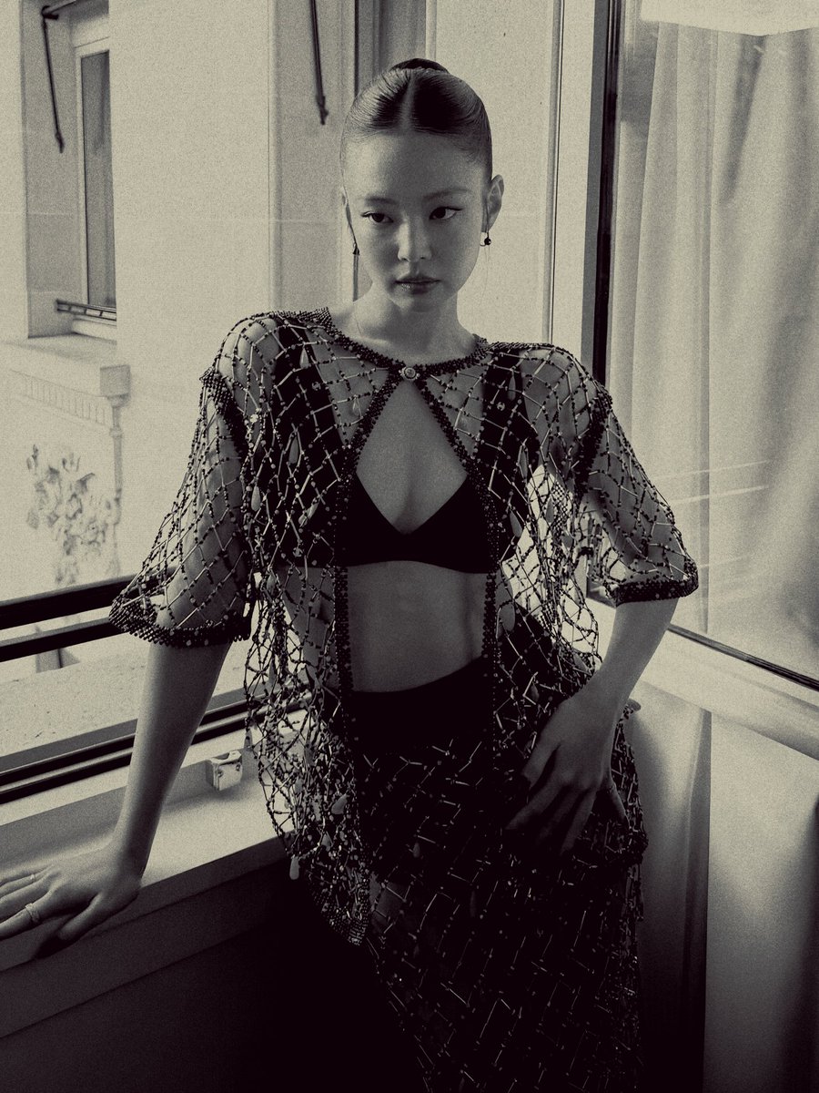 𝓼𝐞𝐥𝐢𝐧𝐞 tweet media