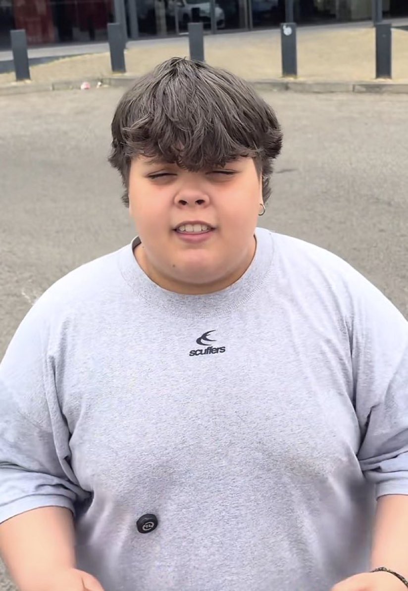 Brouston tweet media