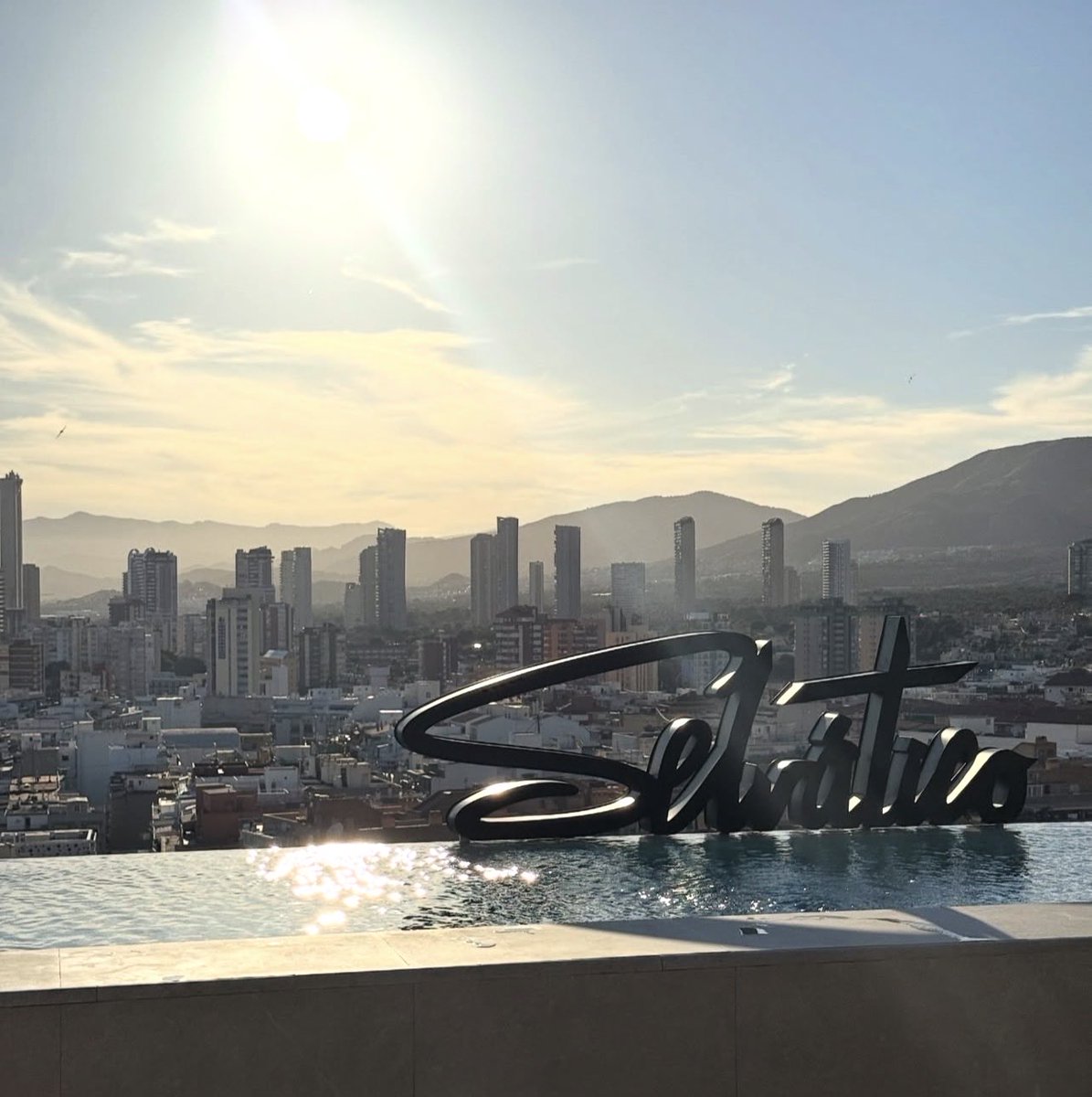 khaliunn tweet media