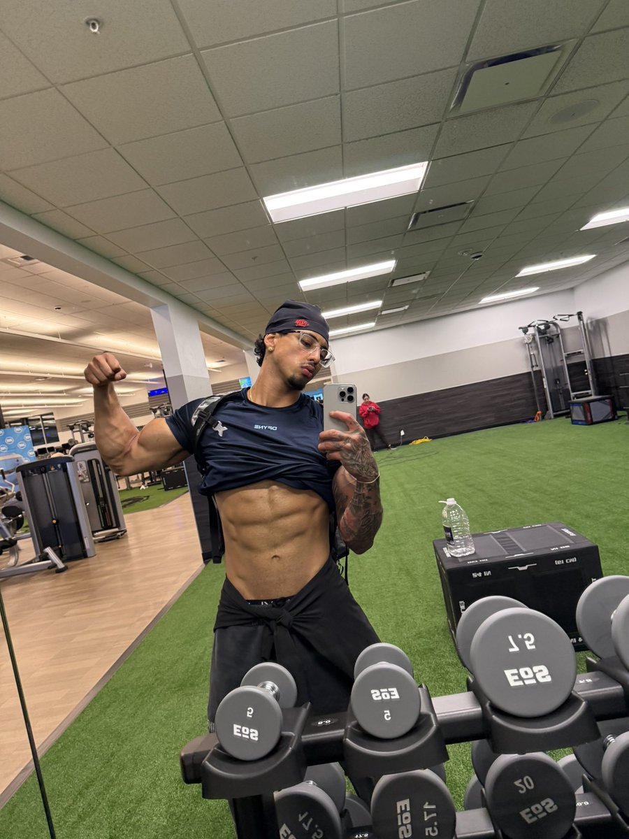Alan tweet media