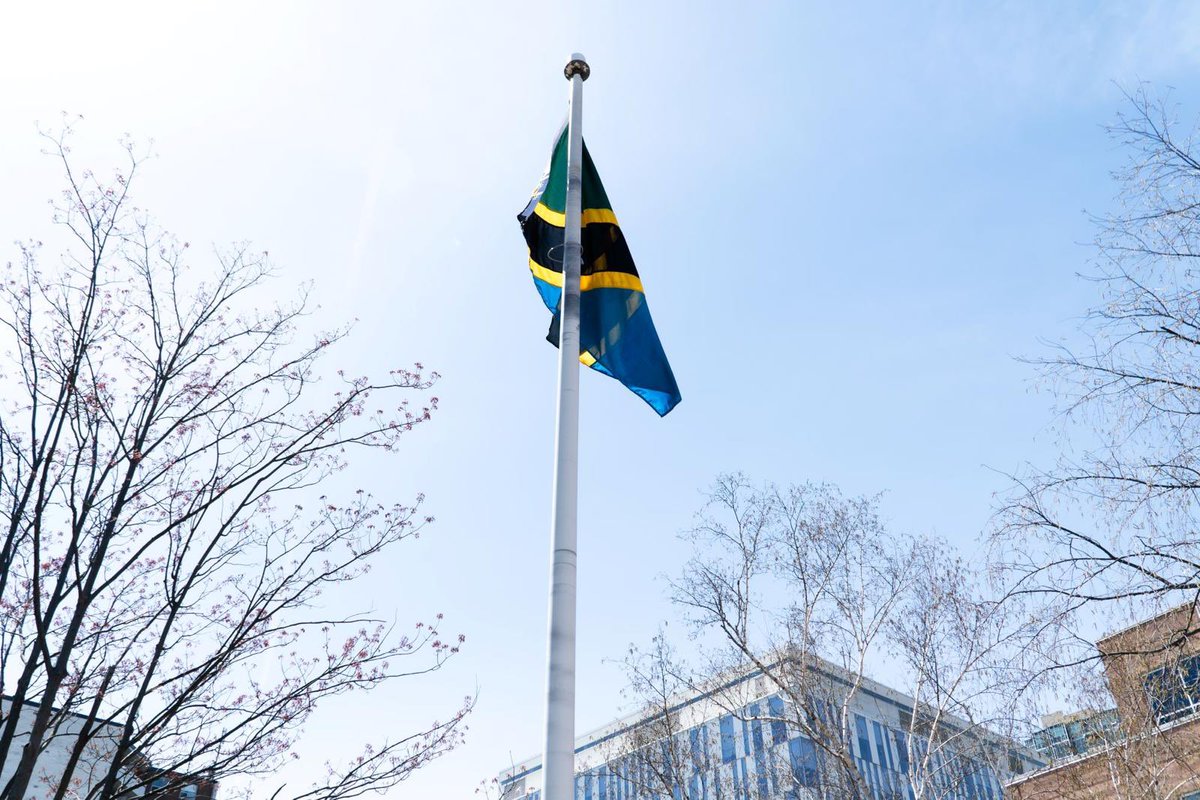 patrickbrownont's tweet image. Yesterday at Ken Whillans Square, we proudly raised the National Flag of Tanzania and celebrated Tanzania’s National Union Day. 🇹🇿

It was wonderful to join Brampton’s Tanzanian-Canadian community in celebrating heritage, unity, and cultural pride.

#Brampton is a vibrant mosaic
