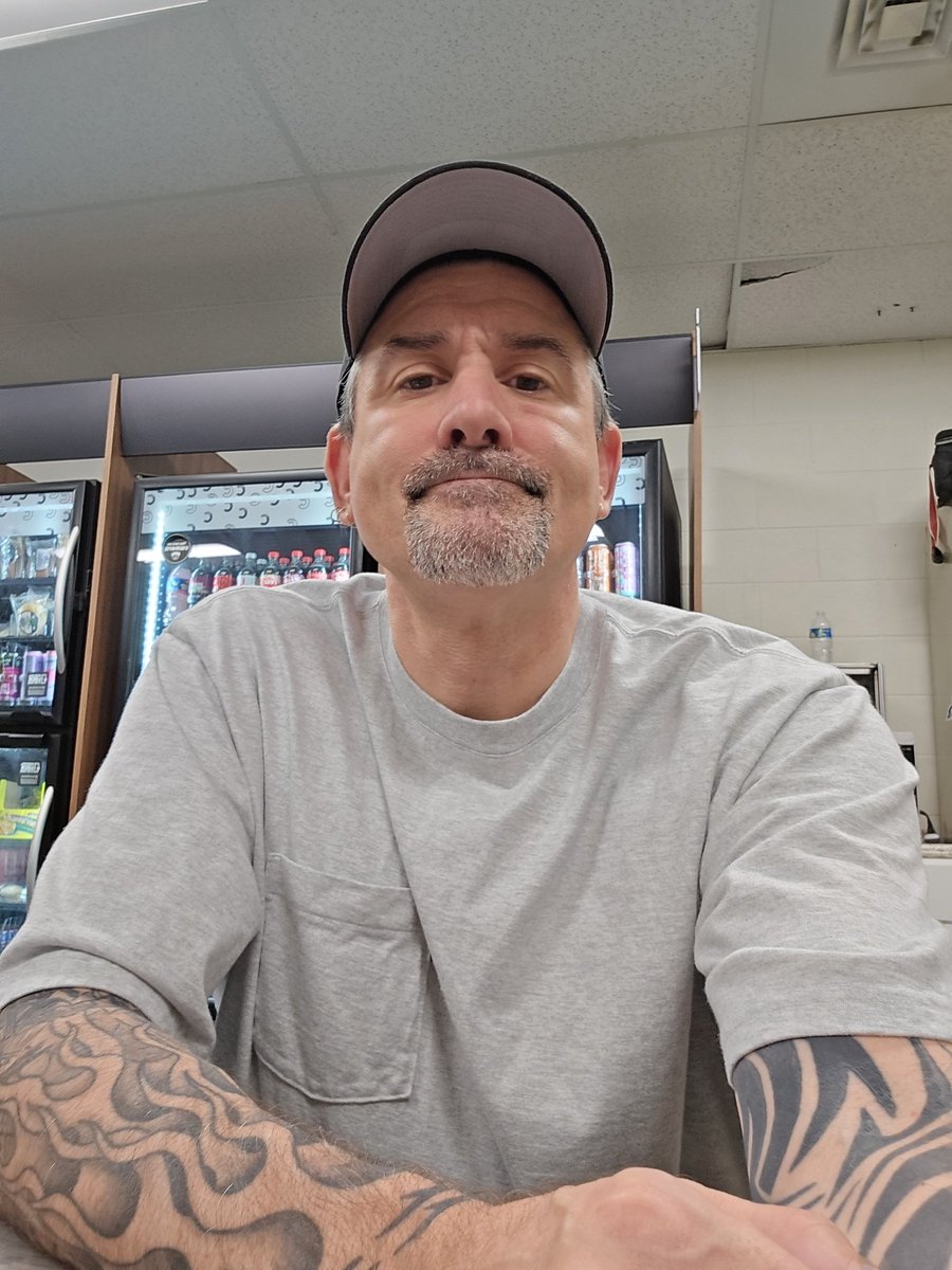 Matthew Reagan tweet media