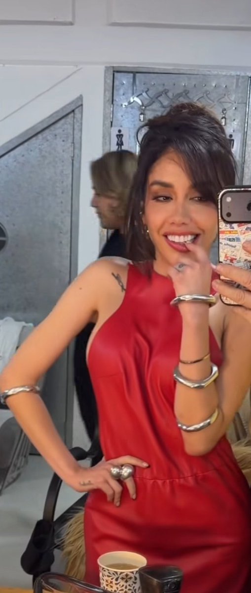 La más 🐩 🩵🩵🤎 tweet media