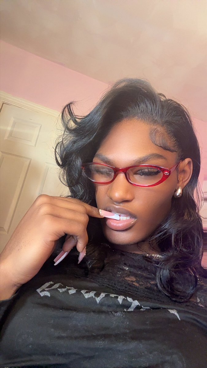 NstaciaLittle's tweet photo. 🖤 https://t.co/uwtFYl3jSd