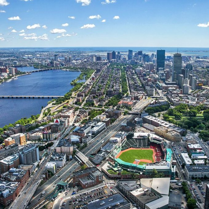 PrimeSuspect612's tweet image. At the end of the day, regardless of the noise, this is still the most sacred piece of real estate on the planet #RedSox #Fenway