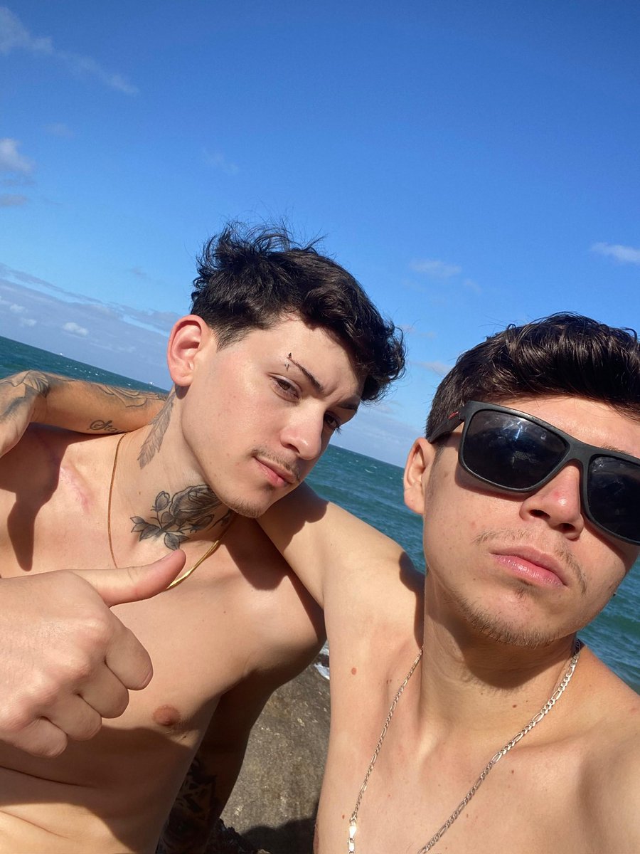 LuccaNov69's tweet photo. Sexo na praia lugar público quase de ruim no final mais que tesão 

Vídeo completo privacy 
https://t.co/zQJEFE9uiG

Chudai https://t.co/n2alYtJ4oJ