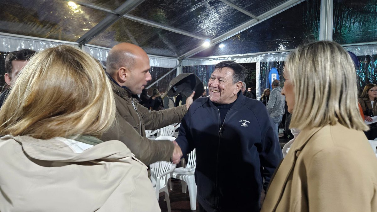 MartinLemaUy's tweet photo. En el Cabildo del @MunicipioE. Gran trabajo de la alcaldesa @memeruizalcalde y tremendo equipo. https://t.co/r4A6ujiABL