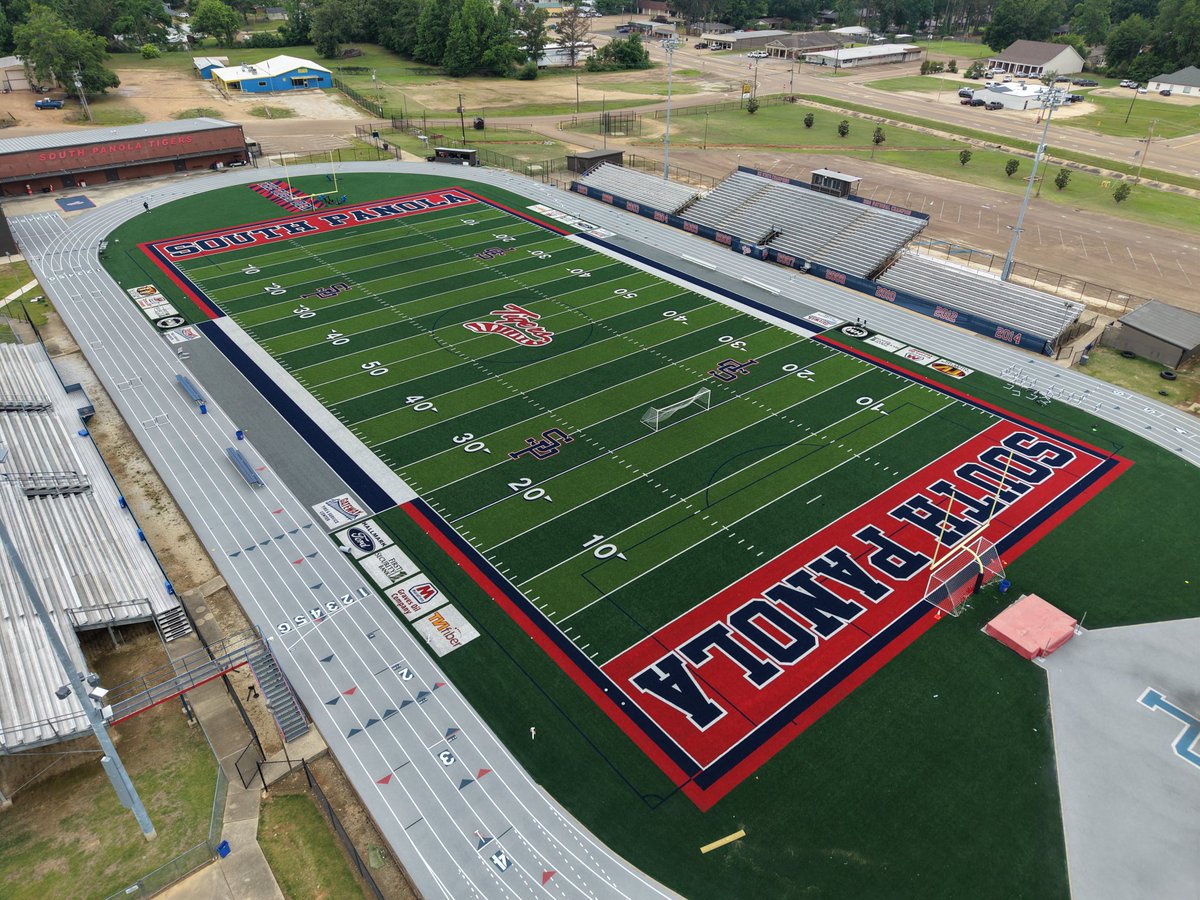 SouthPanolaFB's tweet photo. 🤫🤫👀👀

#SPTigers #USP #TigerPride #12LOADING https://t.co/T2HPyTaptZ