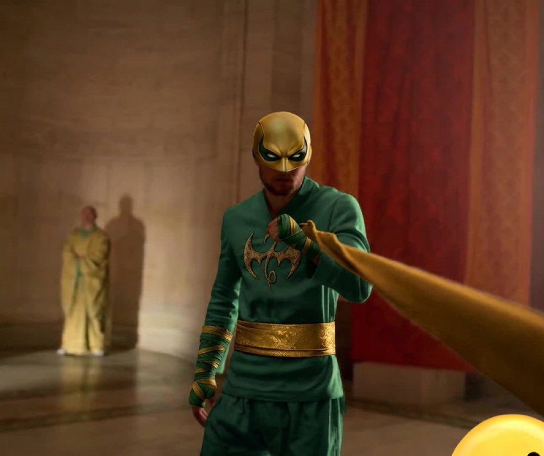 COLLOSSUZ tweet media