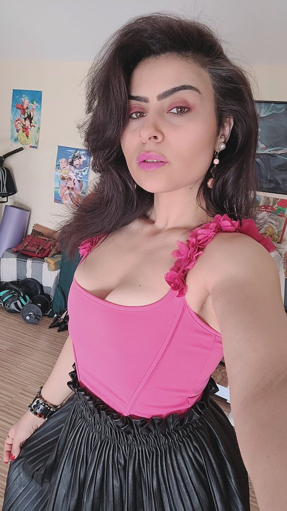 MooniaDg's tweet photo. 🌙✨️🌺🌸✨️🌸🌺✨️🌙
#selfie #photo #princess #photography #photo #model #mode #modele #modèle
#selfie #photo #photography #photo #model #mode #modele #modèle #woman #girl #makeup #hair #style #girl #pinkmakeup #pinkcolor #lips #eyes https://t.co/k83HfXq2ct